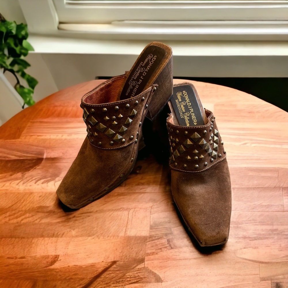 Donald J Pliner Womens Size 6 Western Couture Collection Brown Suede Stud Mules